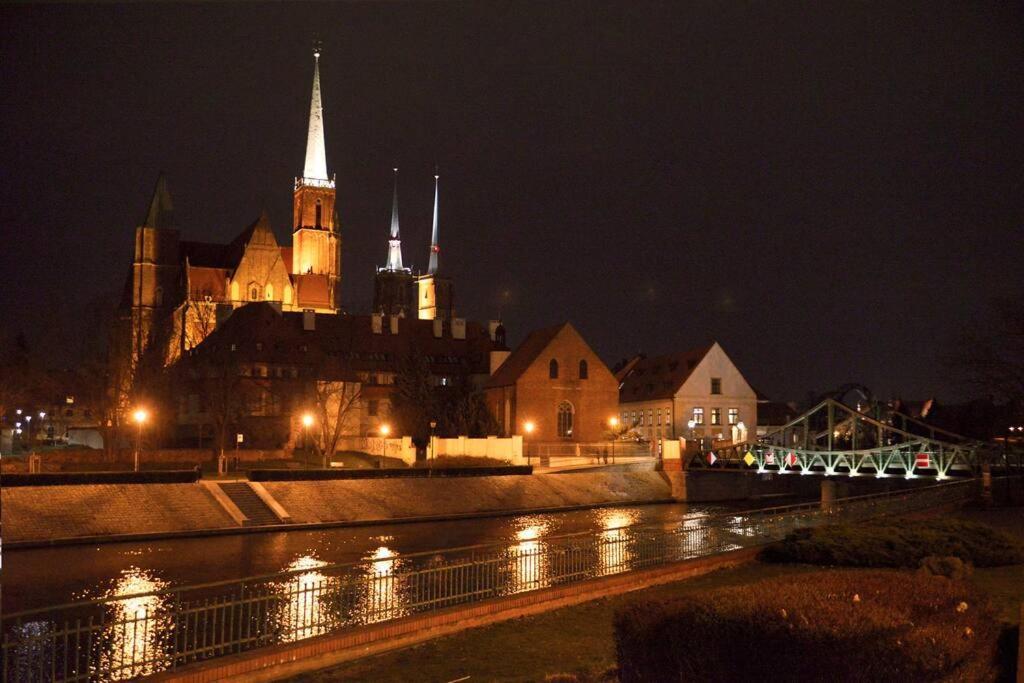 Elegant Apartment In The City Center Wroclaw Luaran gambar