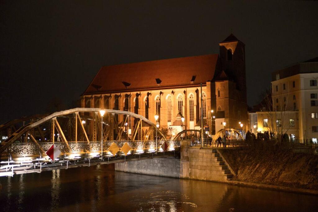 Elegant Apartment In The City Center Wroclaw Luaran gambar
